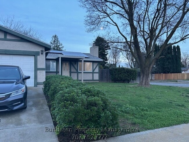 Photo - 400 W Creekside Cir