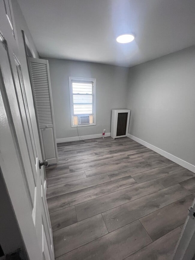 Photo - 648 E 224th St Unit 2