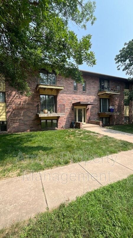 Building Photo - 320 Lincoln St Unit 6 Rental