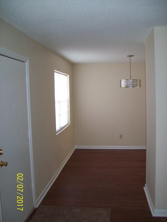 2 BR TH 1 1/2 BATH - Quinn Court Apartments
