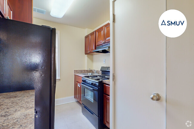 Building Photo - Updated 2 bedroom in Bel-Air Edison w/laun... Unit 1B Rental