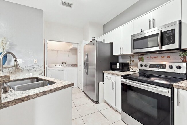 Photo - 406 W Santa Catalina Cir