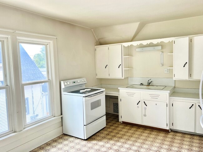 Photo - 27 Reed St Unit A