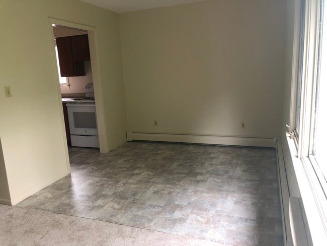 Photo - 307 Vivian St