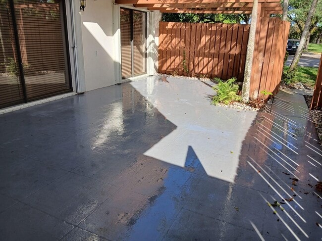 Photo - 9142 SW 23rd St