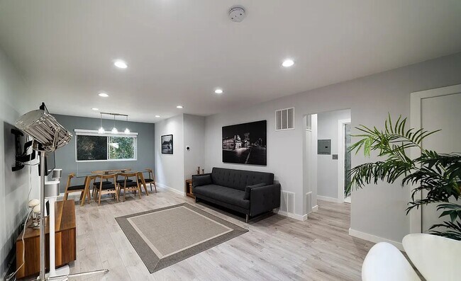 Photo - One Bedroom Furnished Condo