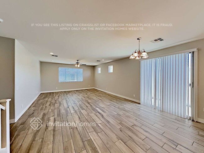 Photo - 16428 S 10th St