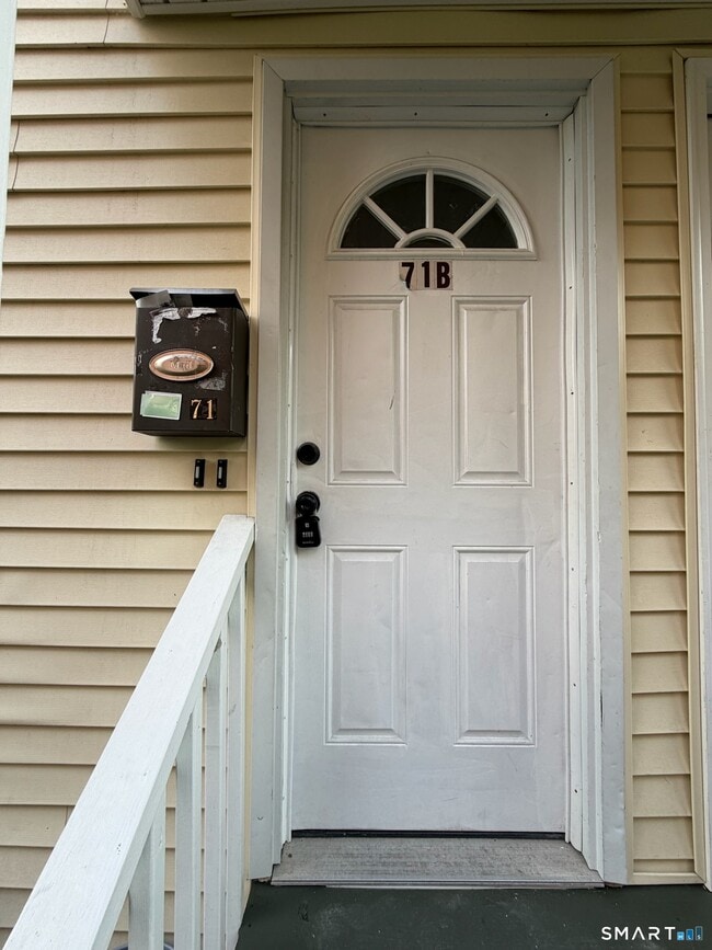 Building Photo - 71 Williams St Unit B