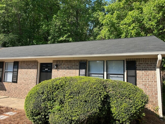 Building Photo - 144/146 Deer Creek Dr Unit 144 Deer Creek Dr