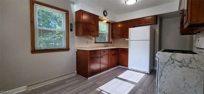 Photo - 517 Evans Ave
