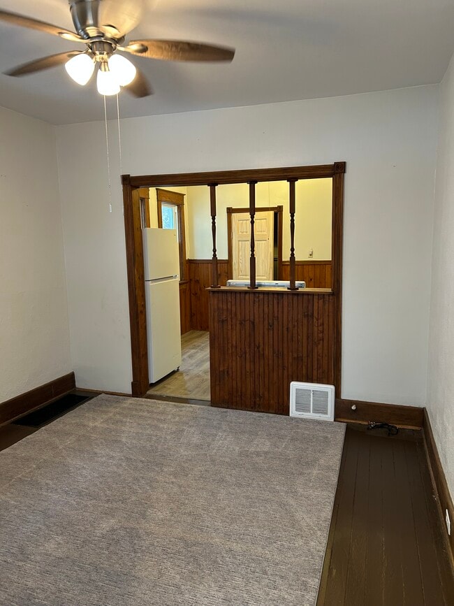 Photo - 1436 E 9th St Unit 2