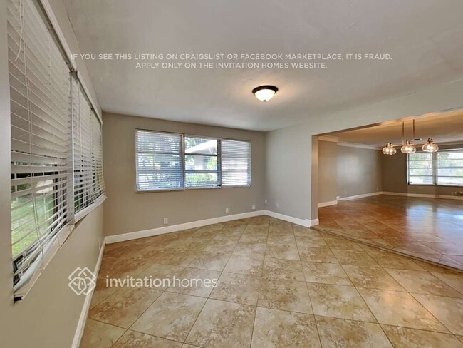 Photo - 2846 SW 6th St
