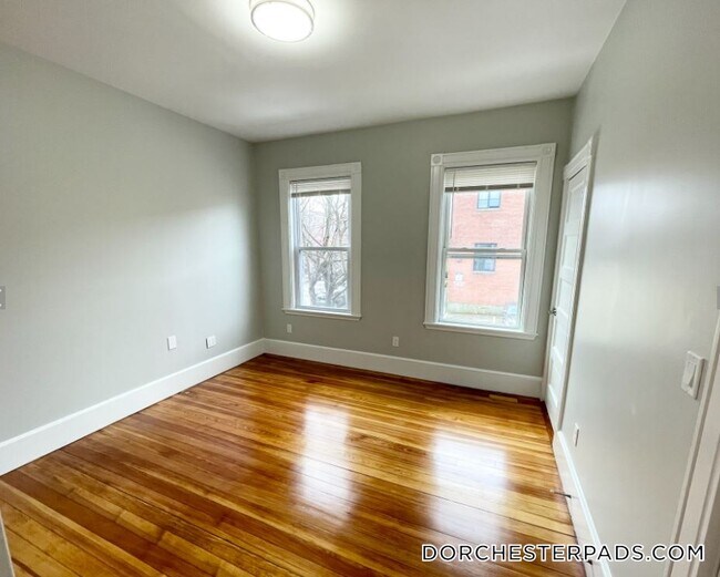 Photo - 159 Boston St Unidad 2