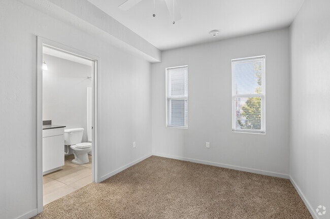 2B 2BR, 2BA - 832SF - Primary Bedroom