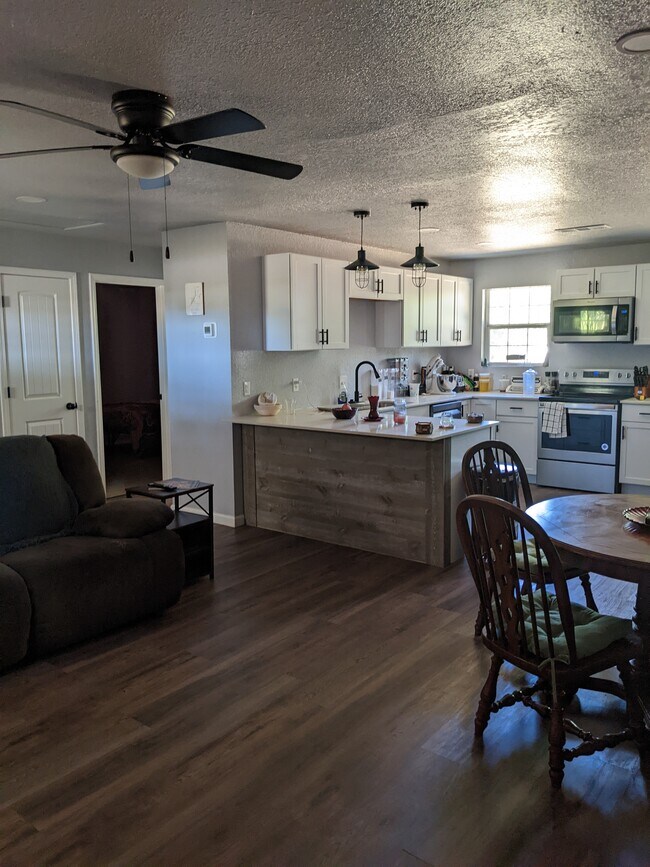 1012 S McKinley Ave Rental House Rental in Calera, OK