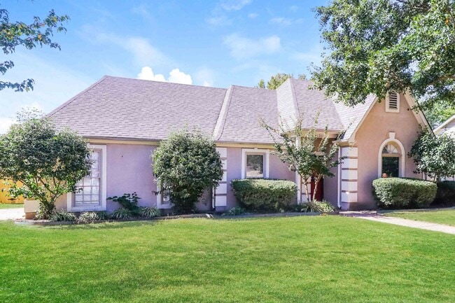 Photo - 1261 Fox Trace Dr