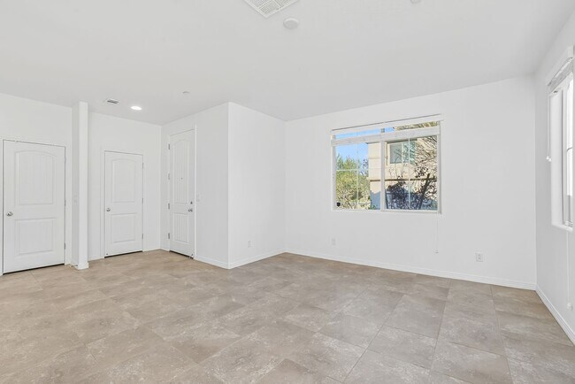 Photo - SOLAR PANELS!!! 2-STORY 3-BEDROOM HOME IN INSPIRADA - HENDERSON!