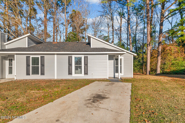 Photo - 135 Twinwood Dr Townhome