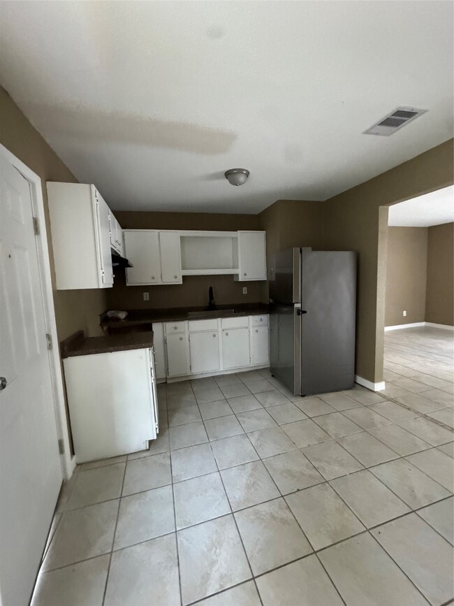 Photo - 2125 Kingsdale Dr