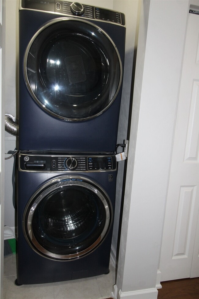 Photo - 53 Covington Cir