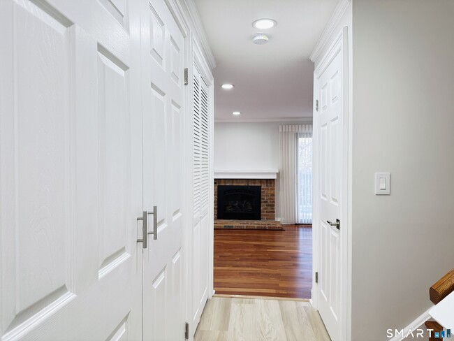 Photo - 2 Highland Square Unit 2