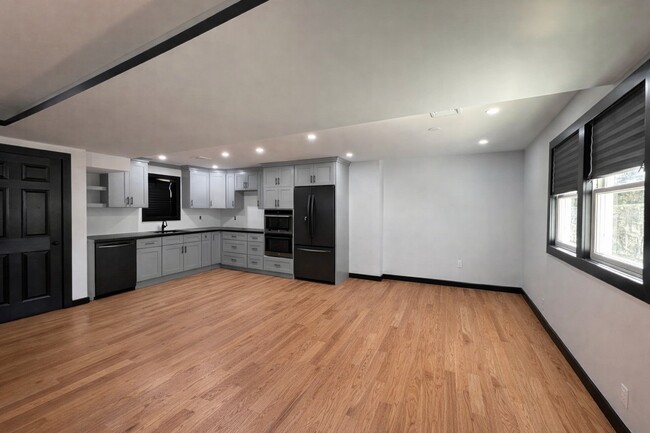 Photo - 833 Udall Rd