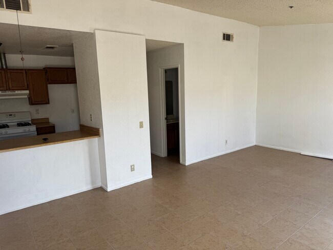 13901 Caliente Dr Unit A