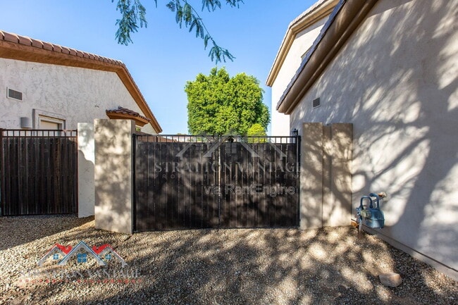 Photo - 14616 W Windward Ave