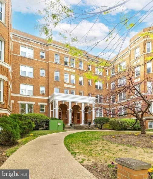 Photo - 1820 Clydesdale Pl NW Unidad 103