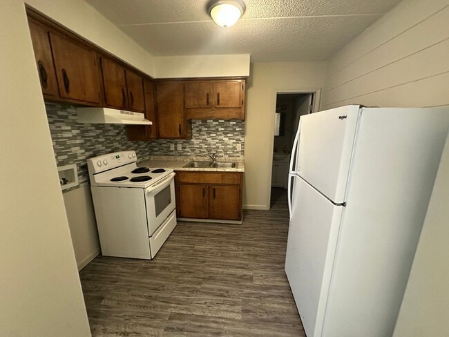 Photo - Brookside Apartments