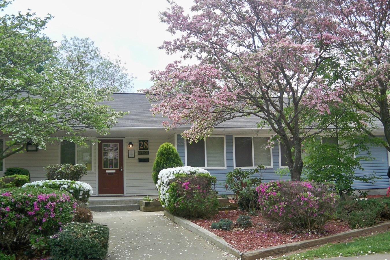 Ledgewood Village - Ledgewood Village Apartments