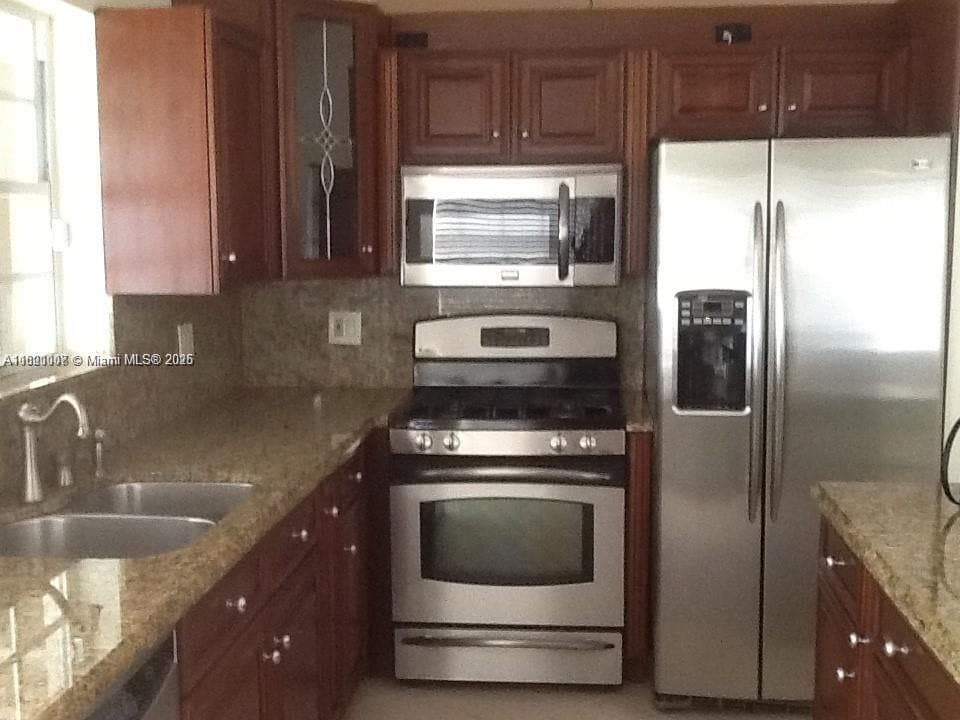 Photo - 24 Gables Blvd (Weston, FL)