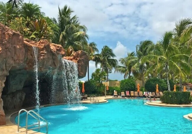 Building Photo - ** LELY RESORT BEAUTIFUL 2 BED PLUS FLEX D... Rental