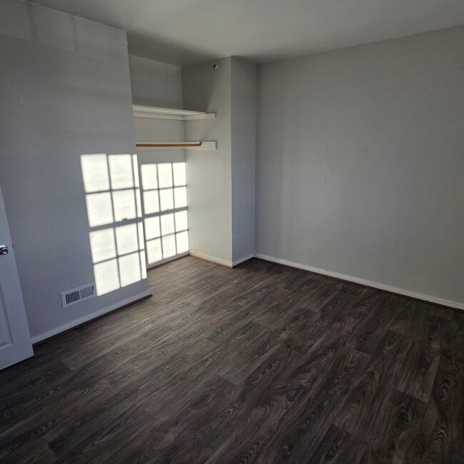 Photo - 1409 NW Carden Ave