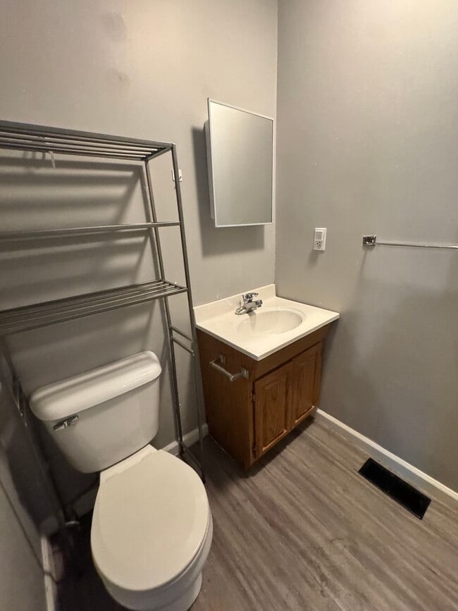 Photo - 902 N Harrison St Unidad #2