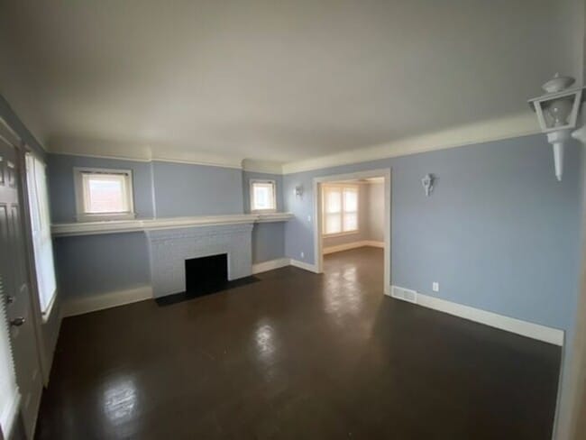 Photo - Huge 3 bedroom Accepting Section 8- NO DEPOSIT