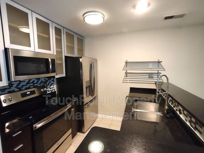 505 N Graham St Unidad 1A