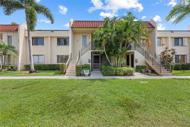 Photo - 16491 Blatt Blvd Townhome