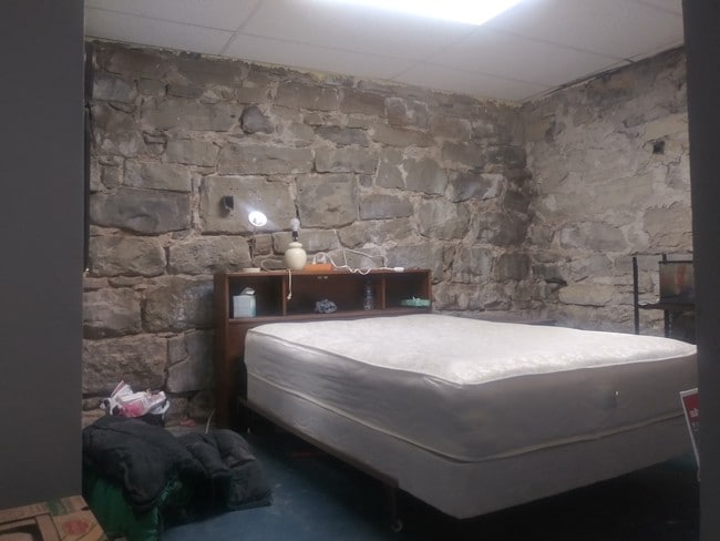 dormitorio - 628 Clark Ave Unidad A