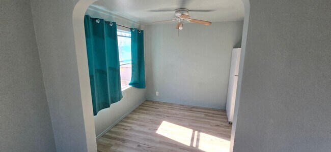 Photo - 610 N 3rd St