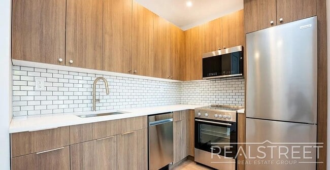 Photo - New Luxury Development in Prime Vinegar Hill Unit 3F