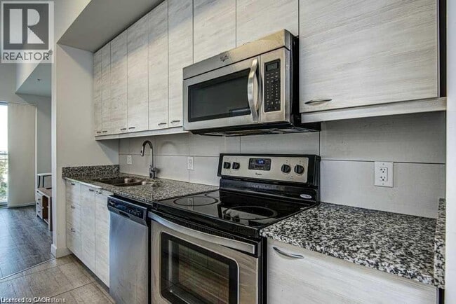 Photo - 280 Lester St Unit 819
