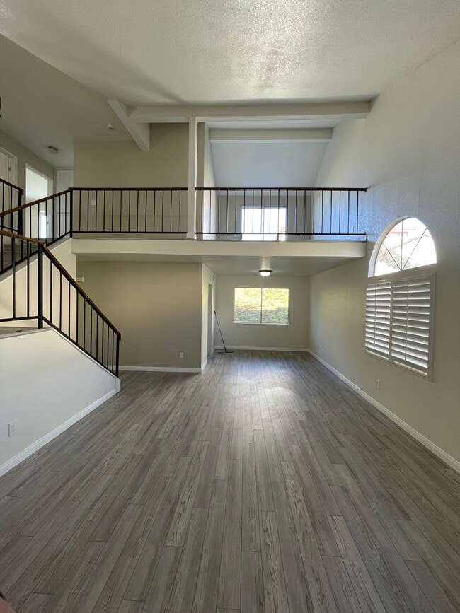 Photo - 6310 N Wisteria Ave