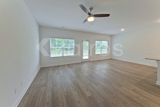 Photo - 6122 Taramore Ln NW