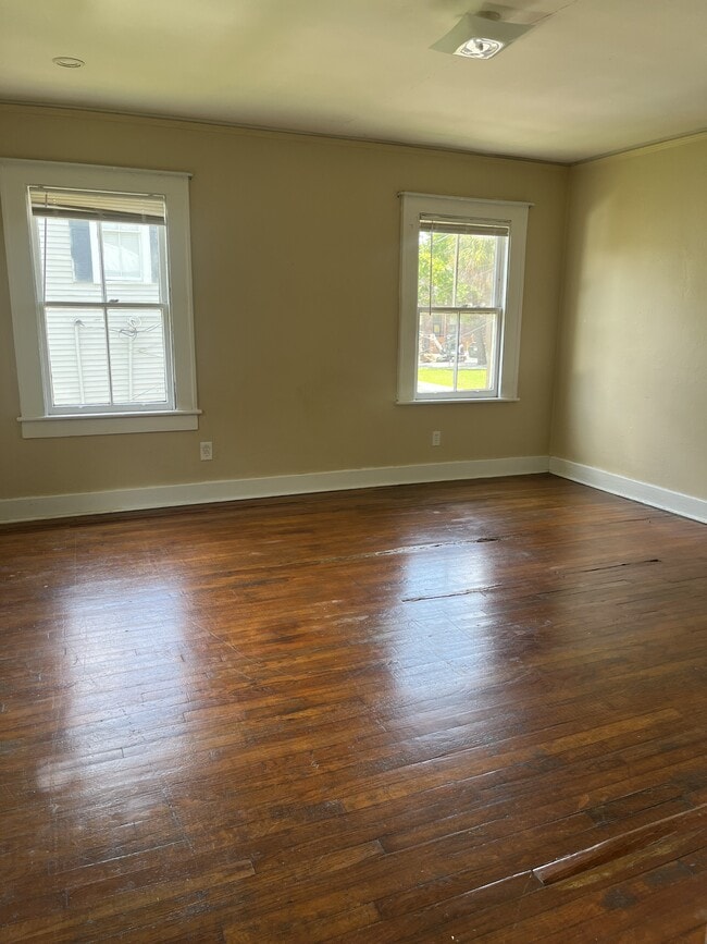 Photo - 1810 Lincoln St