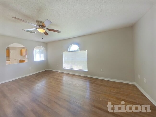 Photo - 5512 Treig Ln