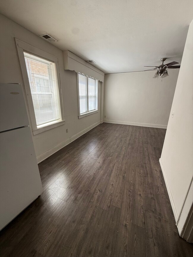 Photo - 2389 Mountain Ave Unit 2