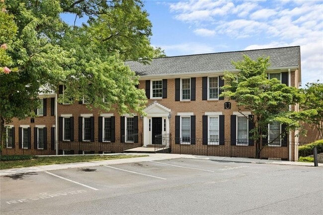 Building Photo - 1101 Collier Rd NW Unit U3