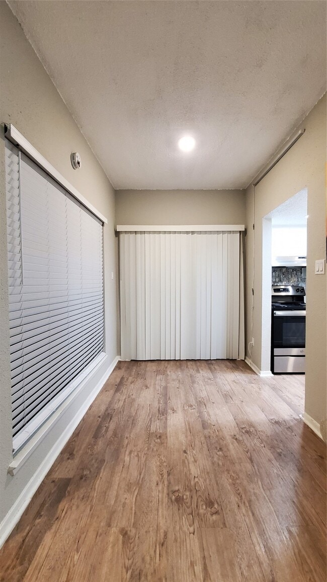 Photo - 3768 Tanglewilde St Unit J5