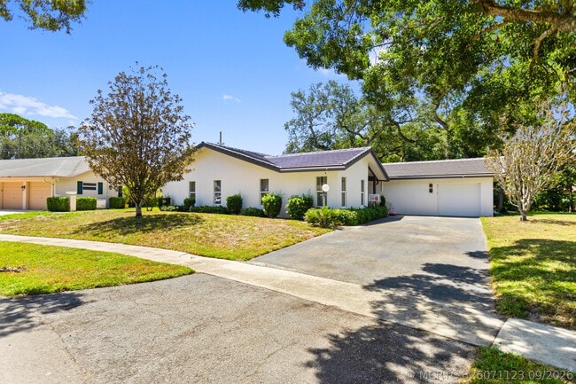 Photo - 1050 SW 1st St